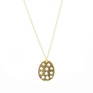 collar con medalla de estrellas caladas